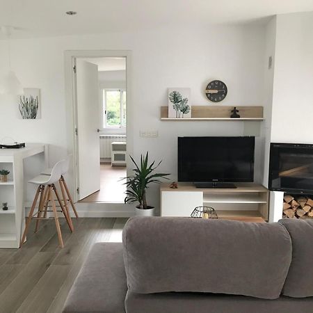 Casa Vanguardista En El Campo Cerca De Santiago 폰테베드라 외부 사진